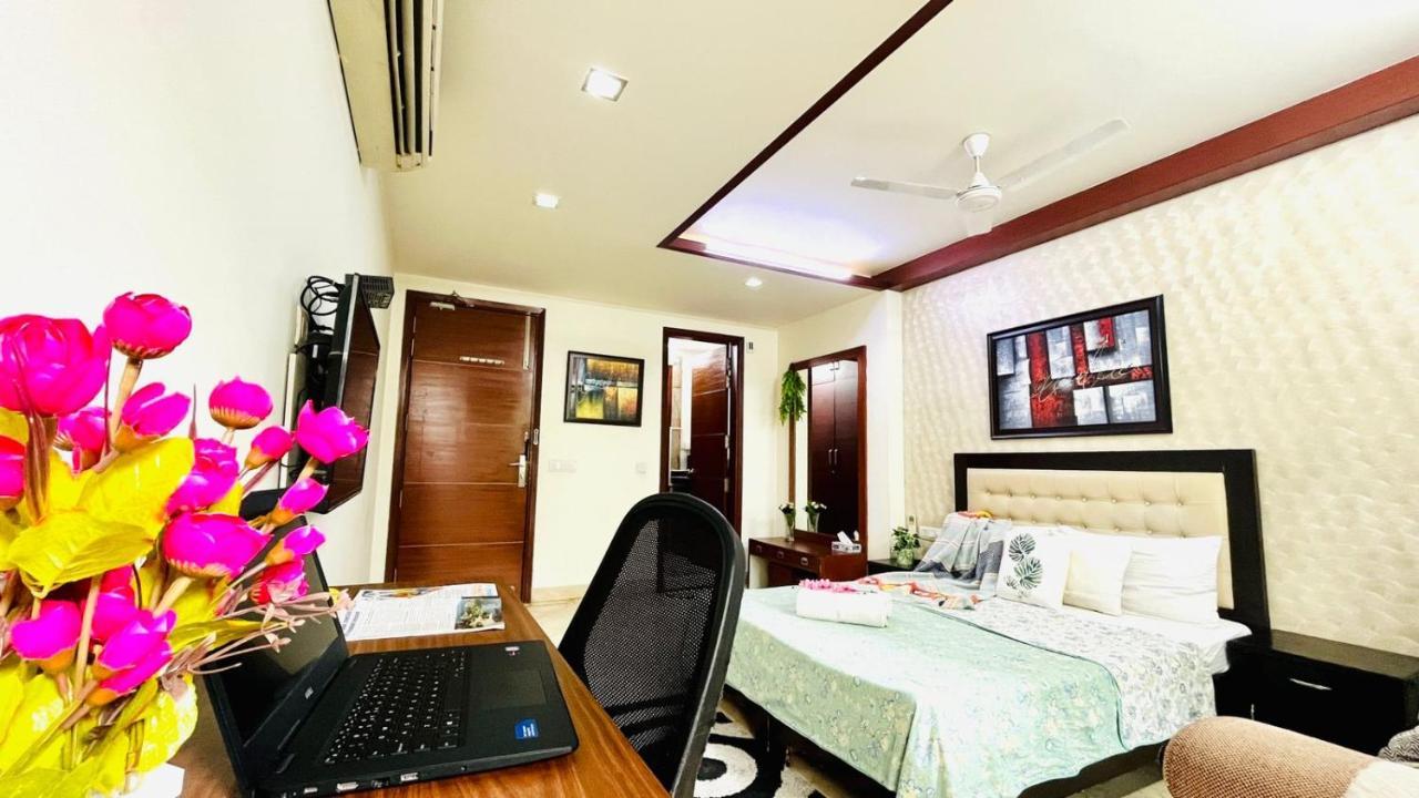 Bluo Cozy Studio With Balcony - Green Park Hkv Apartment New Delhi Ngoại thất bức ảnh